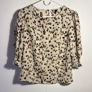 Elegant Cream Patterned Women's Top
